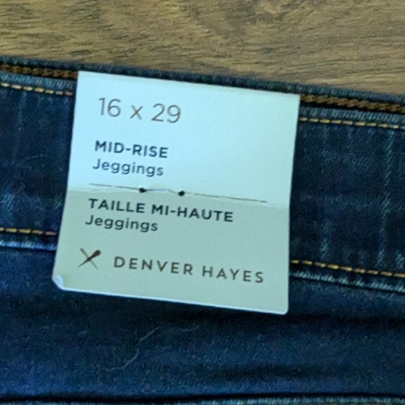 Denver Hayes Denim Jeggings - Picture 5 of 6